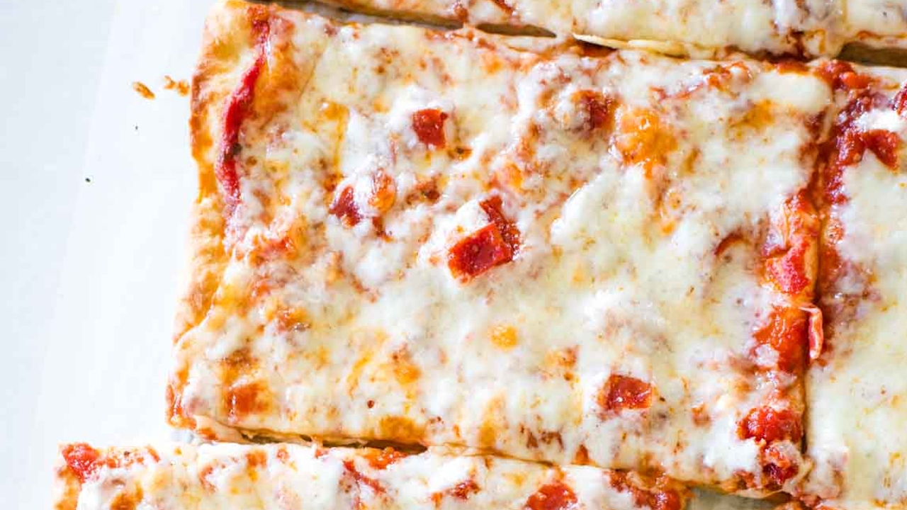 The Evolution of School Pizza: A Culinary Journey 1